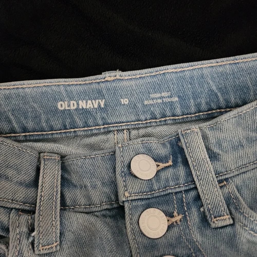 Y2K Distressed Light Wash Denim Shorts | Old Navy | 10 (Girl)